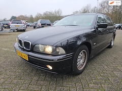 BMW 5-serie Touring - 525i AUTOMAAT/leer/AIRCO/cruise