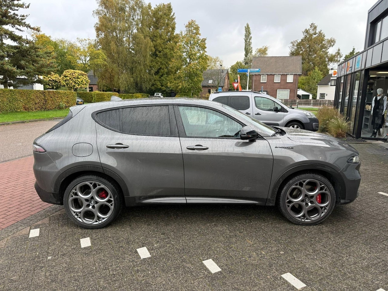 Alfa Romeo Tonale - 1.5T Hybrid Edizione Speciale | Harman/Kardon | Lederen Bekleding | Stoel- Verwarming & Ve - AutoWereld.nl