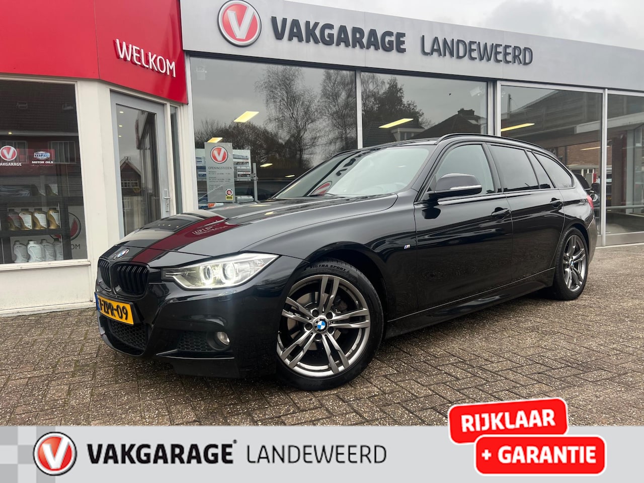 BMW 3-serie Touring - M-sport, Navi, Trekhaak, Black-on-black, Zeer netjes! - AutoWereld.nl