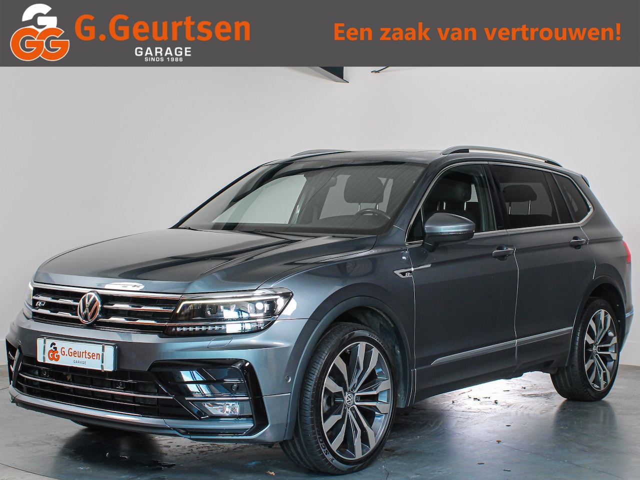 Volkswagen Tiguan Allspace - 1.5 TSI Highline R-Line 7-Persoons Panoramadak, Led, Massage, Elek. Trekhaak, Camera, Appl - AutoWereld.nl
