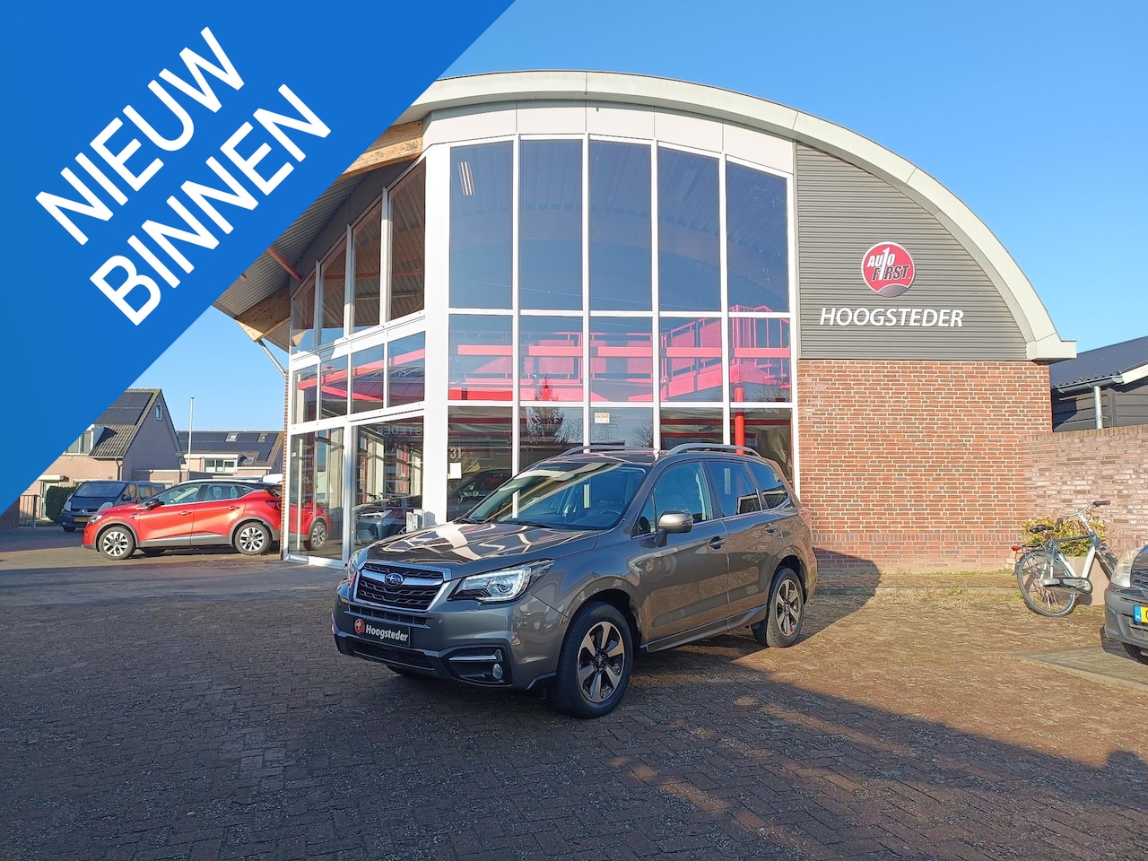 Subaru Forester - 2.0 Premium automaat, trekhaak, schuifdak - AutoWereld.nl