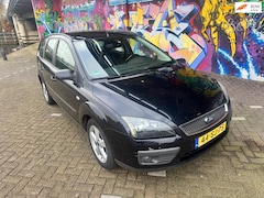 Ford Focus Wagon - 1.6-16V Futura airco sport velgen stereo elektrische ramen cv trekhaak boekjes aanwezig bo