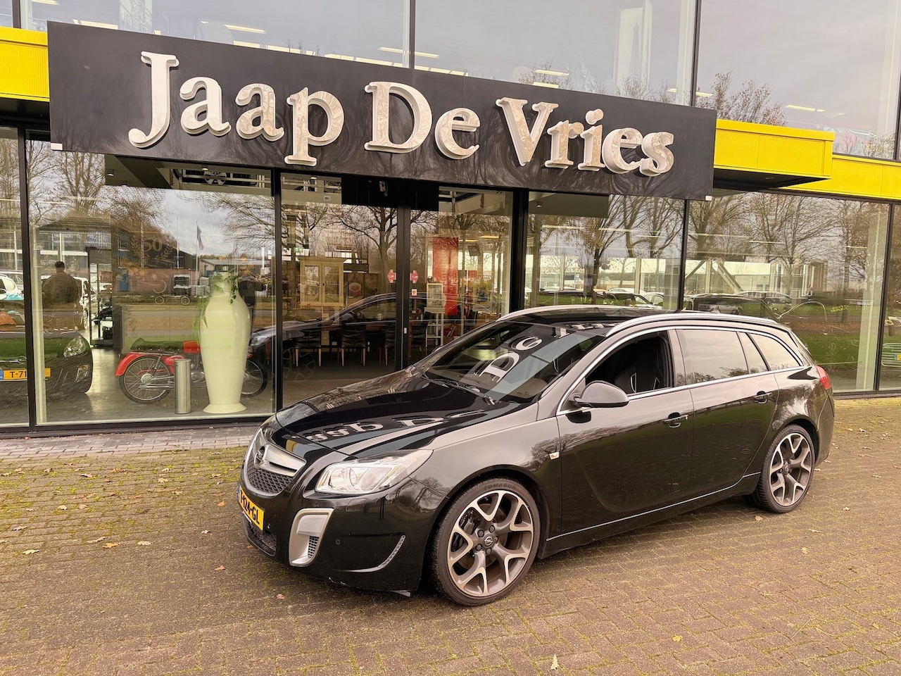 Opel Insignia Sports Tourer - 2.8 T OPC 4x4 2.8 T OPC 4x4 - AutoWereld.nl