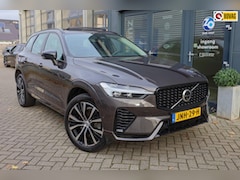 Volvo XC60 - 2.0 T8 Plug-in hybrid AWD R-Design, pano, trekhaak, blis