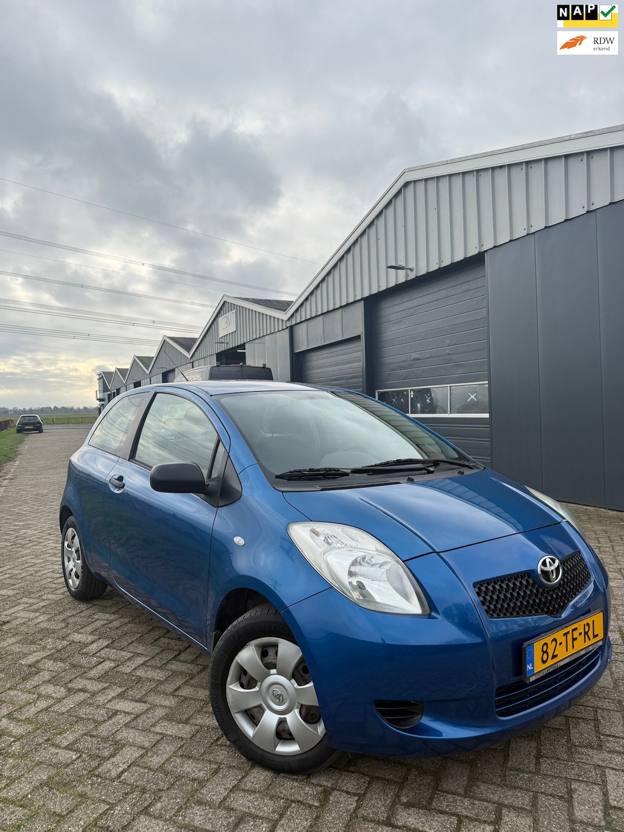 Toyota Yaris - 1.0 VVT-i Terra 1.0 VVTi Terra - AutoWereld.nl
