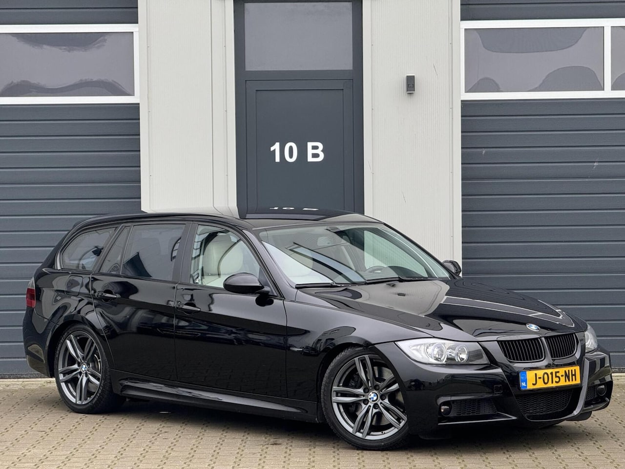 BMW 3-serie Touring - 335i High Executive / M-Pakket / 400PK+ - AutoWereld.nl