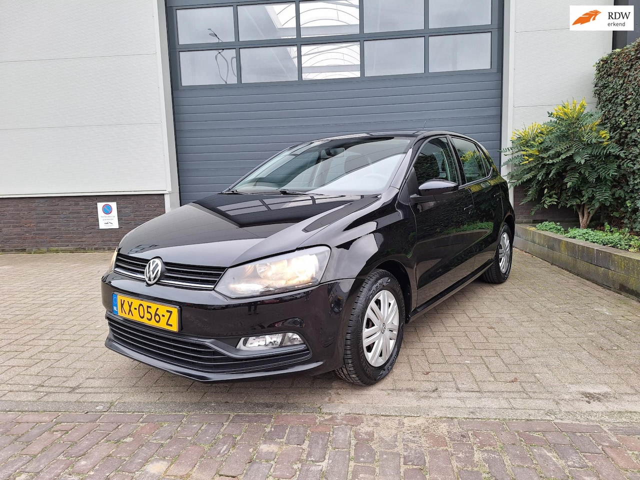 Volkswagen Polo - | 1.0 | Airco | Bluetooth | - AutoWereld.nl