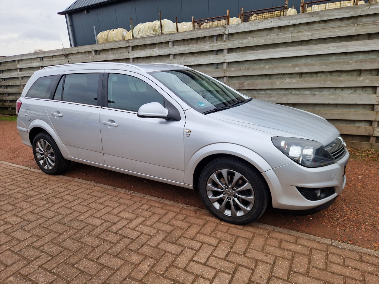Opel Astra Wagon - 1.6 Cosmo Airco - AutoWereld.nl