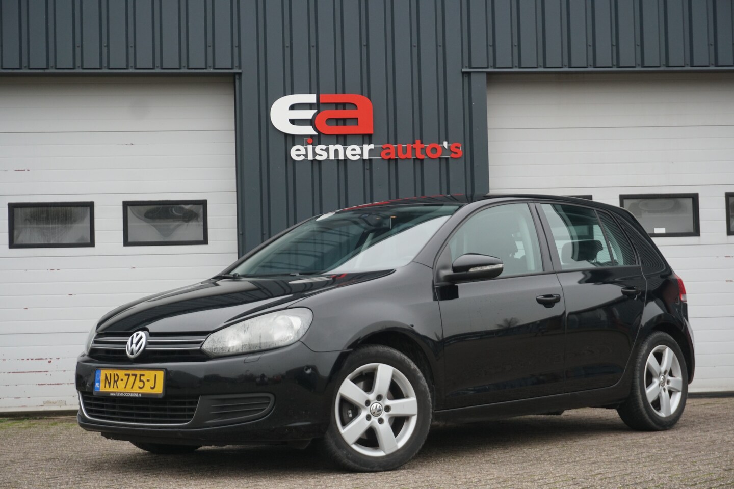 Volkswagen Golf - 1.6 TDI Comfortline BlueMotion | CLIMATE | TREKHAAK | STOELVERWARMING | - AutoWereld.nl