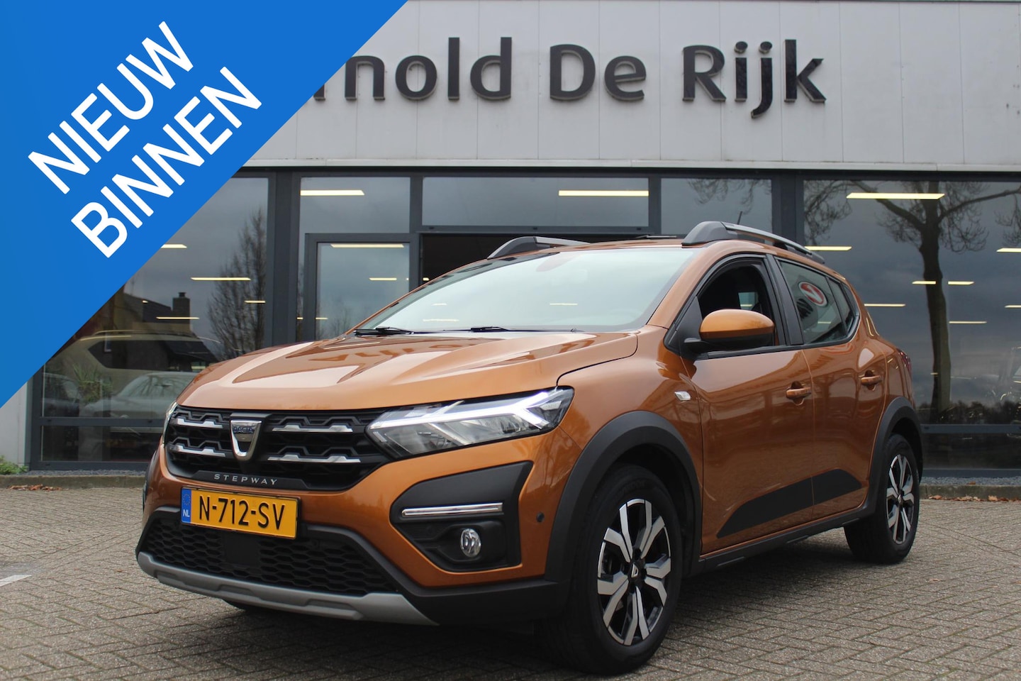 Dacia Sandero Stepway - 1.0 TCe 100 Bi-Fuel Comfort 1.0 TCe 100 Bi-Fuel Comfort - AutoWereld.nl