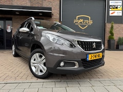 Peugeot 2008 - 1.2 PureTech Blue Lion Airco Navi Camera Cruise Control Trekhaak zeer nette