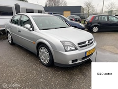Opel Vectra - 1.8-16V Comfort Navigator