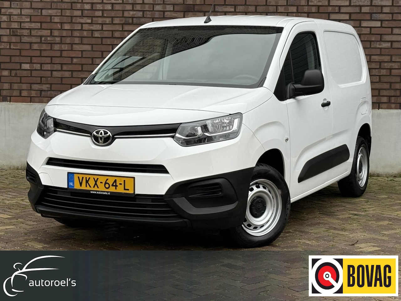 Toyota ProAce City - 1.5 D-4D Cool Comfort / Airco / Cruise Control / BlueTooth (handsfree) / Betonplex Laadvlo - AutoWereld.nl