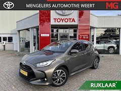 Toyota Yaris - 1.5 Hybrid Dynamic | Rijklaar, LED koplampen | Camera | Mistlampen voor