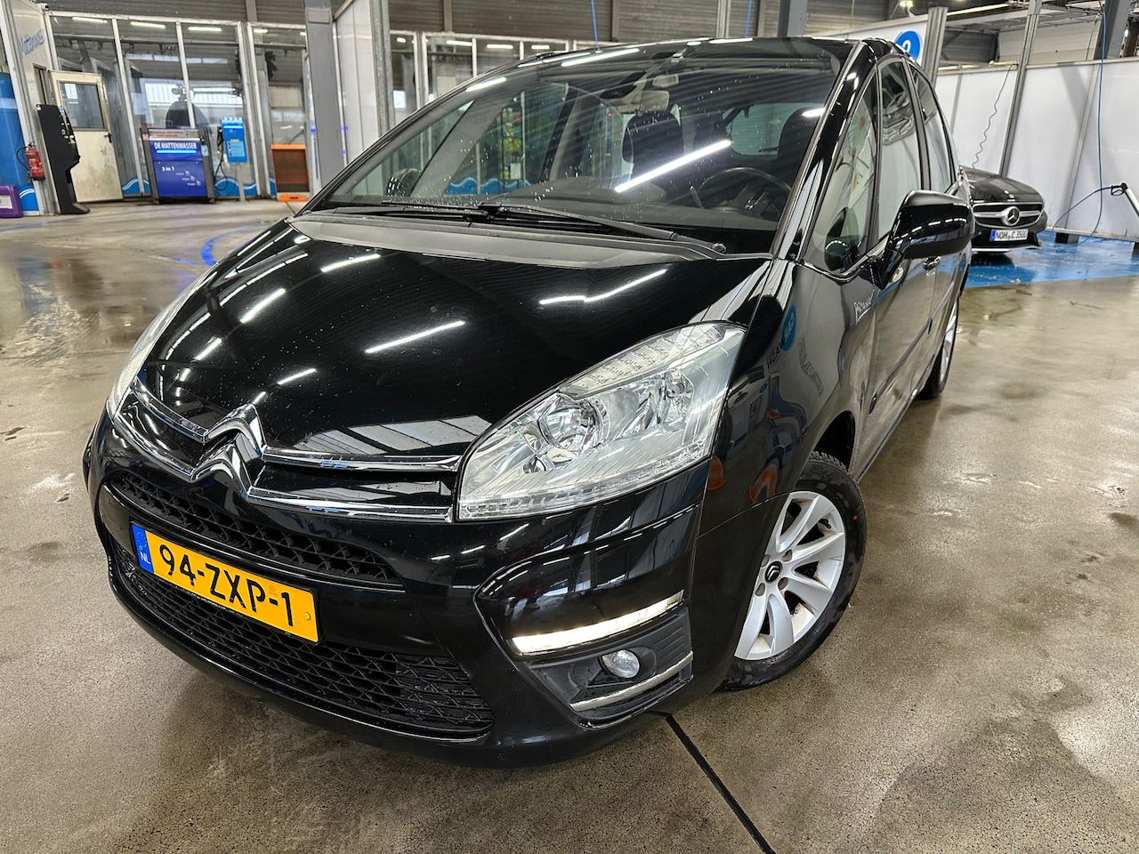 Citroën C4 Picasso - AUTOMAAT MET NAVIGATIE, ACHTERUIT SENS, AIRCO & APK TOT 29-06-2026! - AutoWereld.nl