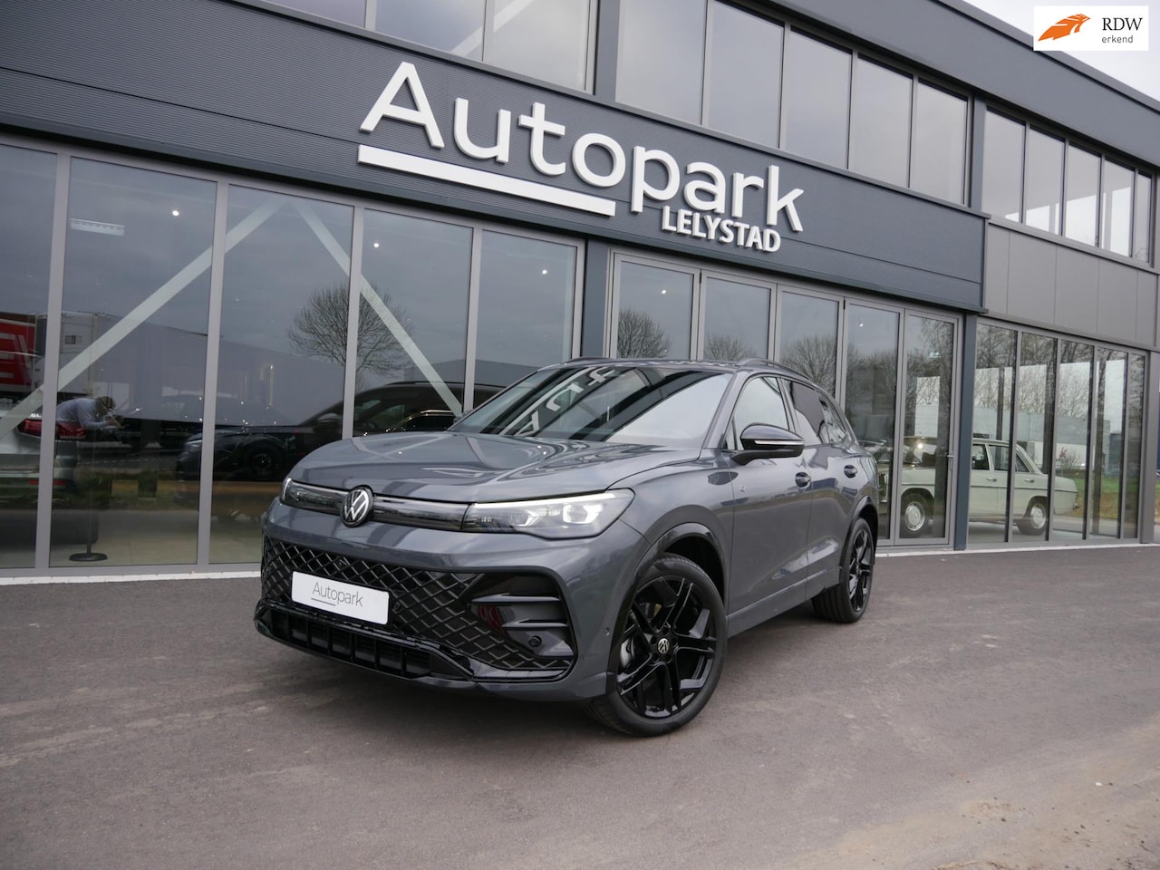 Volkswagen Tiguan - 1.5 eTSI R-Line Edition 1.5 eTSI R-Line Edition - AutoWereld.nl