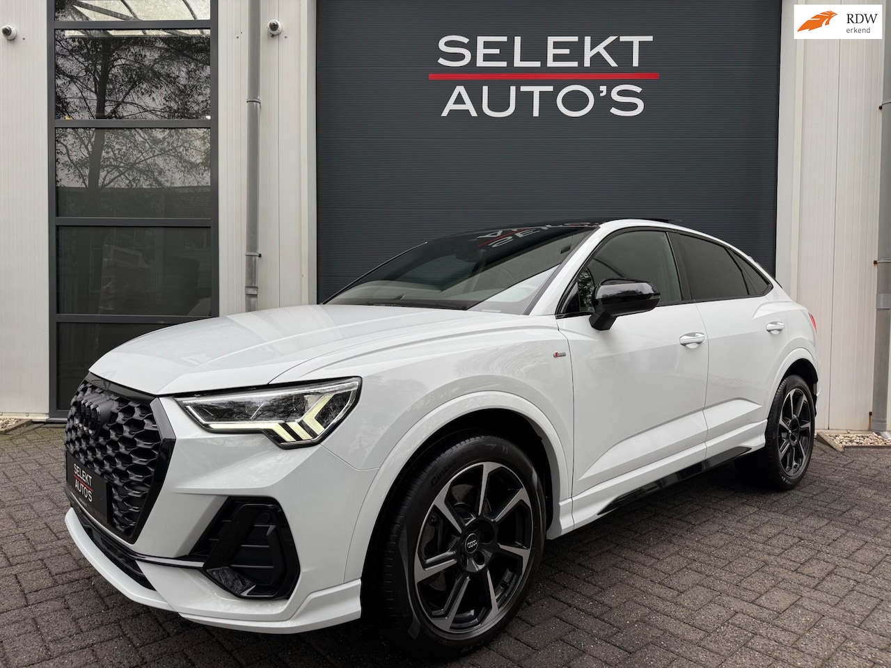 Audi Q3 Sportback - 35 TFSI 3x S-Line Pano/Virtual/Leder/ACC/Matrix/LED/19 Inch/PDC/Climate/Stoelverwarming/La - AutoWereld.nl