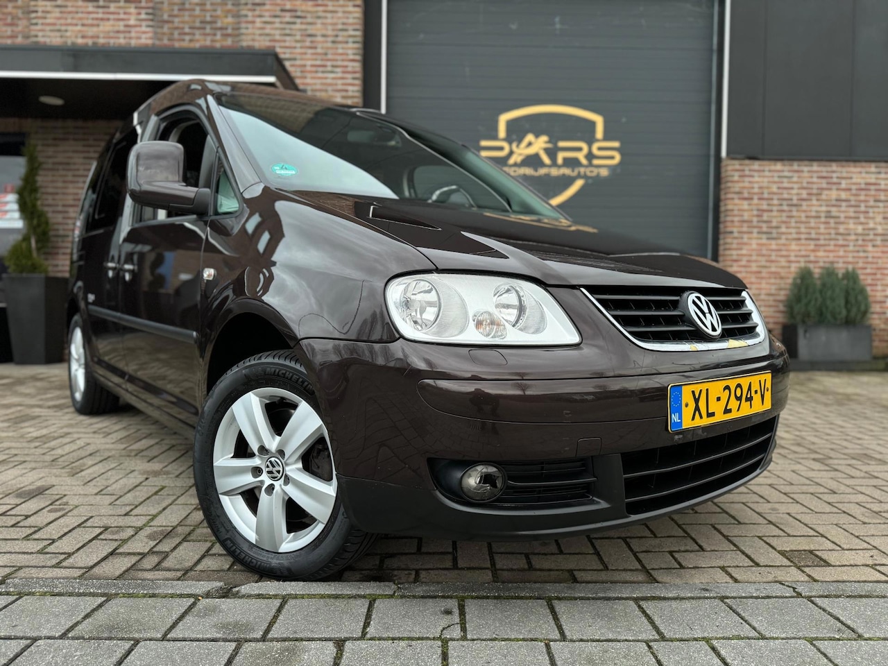 Volkswagen Caddy - 2.0 TDI Combi Comfortline 140PK Pano 5 persoons Airco Navi Elk.Ramen Leder Cruise Control - AutoWereld.nl