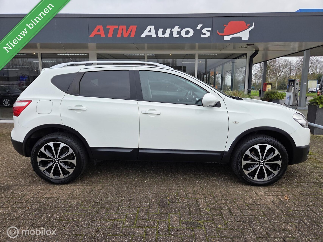 Nissan Qashqai - 2.0 Acenta Pano-Navi-Camera-PDC-Cruise -LMV - AutoWereld.nl