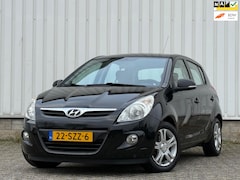 Hyundai i20 - 1.2i i-Motion 2e Eigenaar, AfnmTrekhaak, Airco, Cruise, ElektrischeRamen, N.A.PApk tot 03