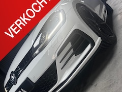 Volkswagen Golf - 2.0 TDI GTD Business