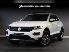 Volkswagen T-Roc - 1.5 TSI Sport / Camera / Pano / Digitaal dashboard / Navi