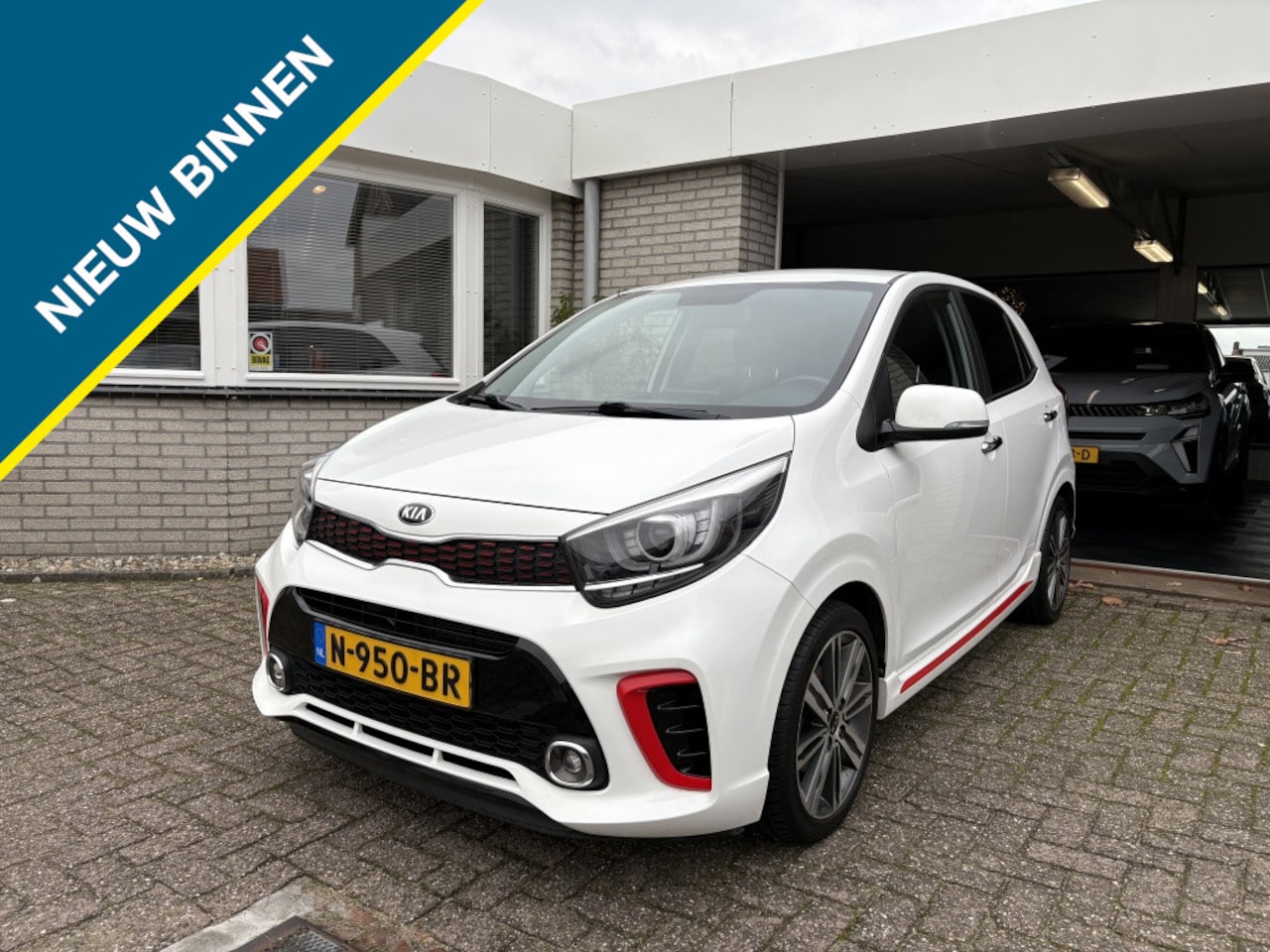 Kia Picanto - 1.2 CVVT 82PK GT-Line / Navi - AutoWereld.nl