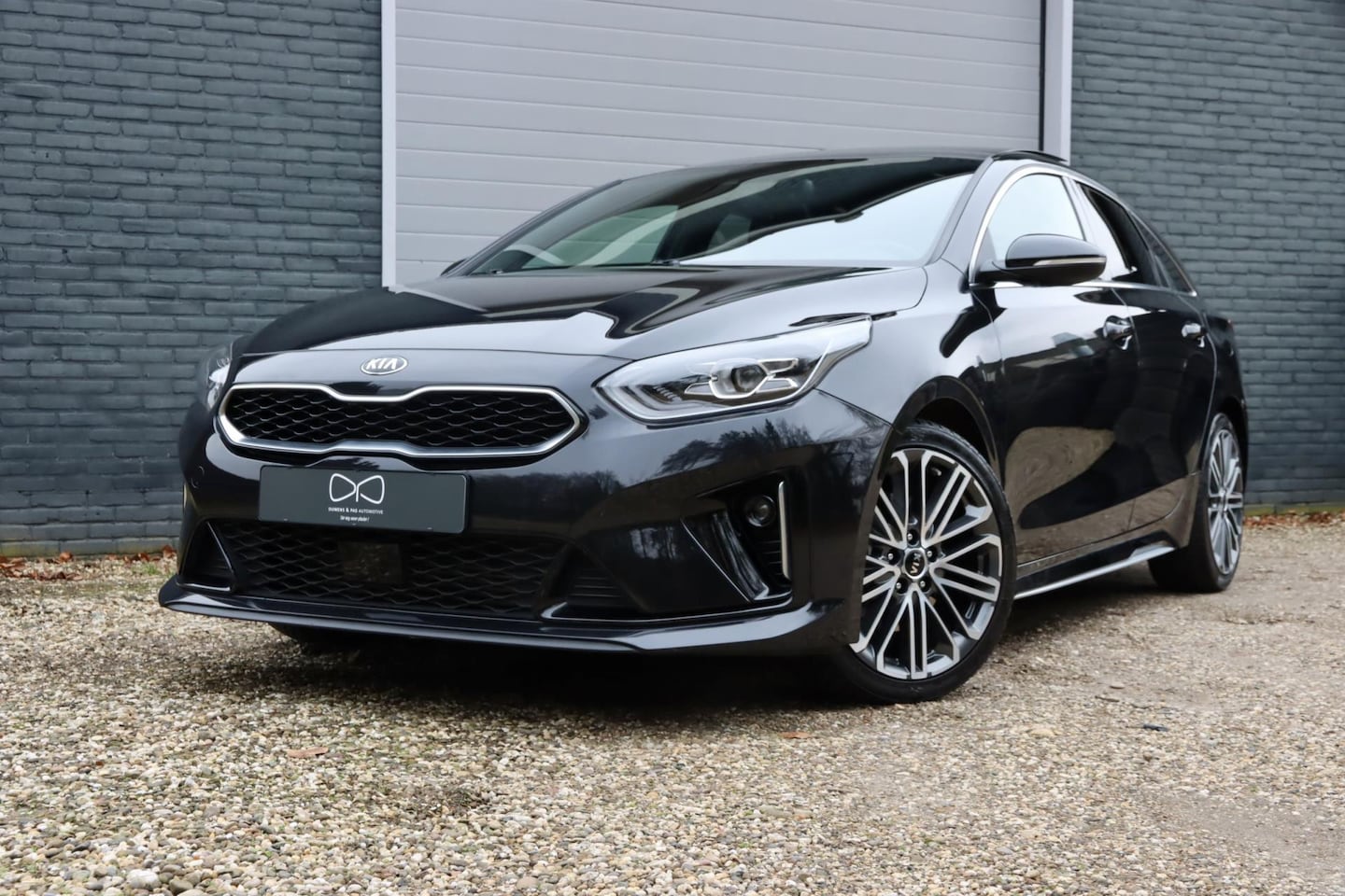 Kia Pro cee'd - 1.4 T-GDI GT-PlusLine | PANORAMA | LED | NAVIGATIE | CARPLAY | STUURWIELVER. - AutoWereld.nl