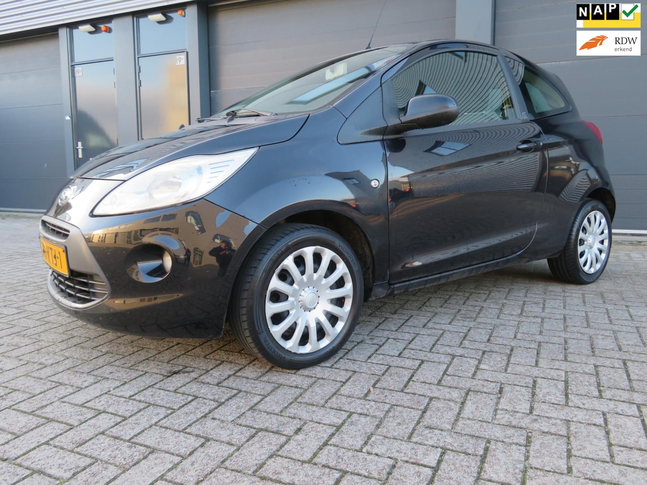Ford Ka - 1.2 Titanium kleine zuinige auto airco - AutoWereld.nl