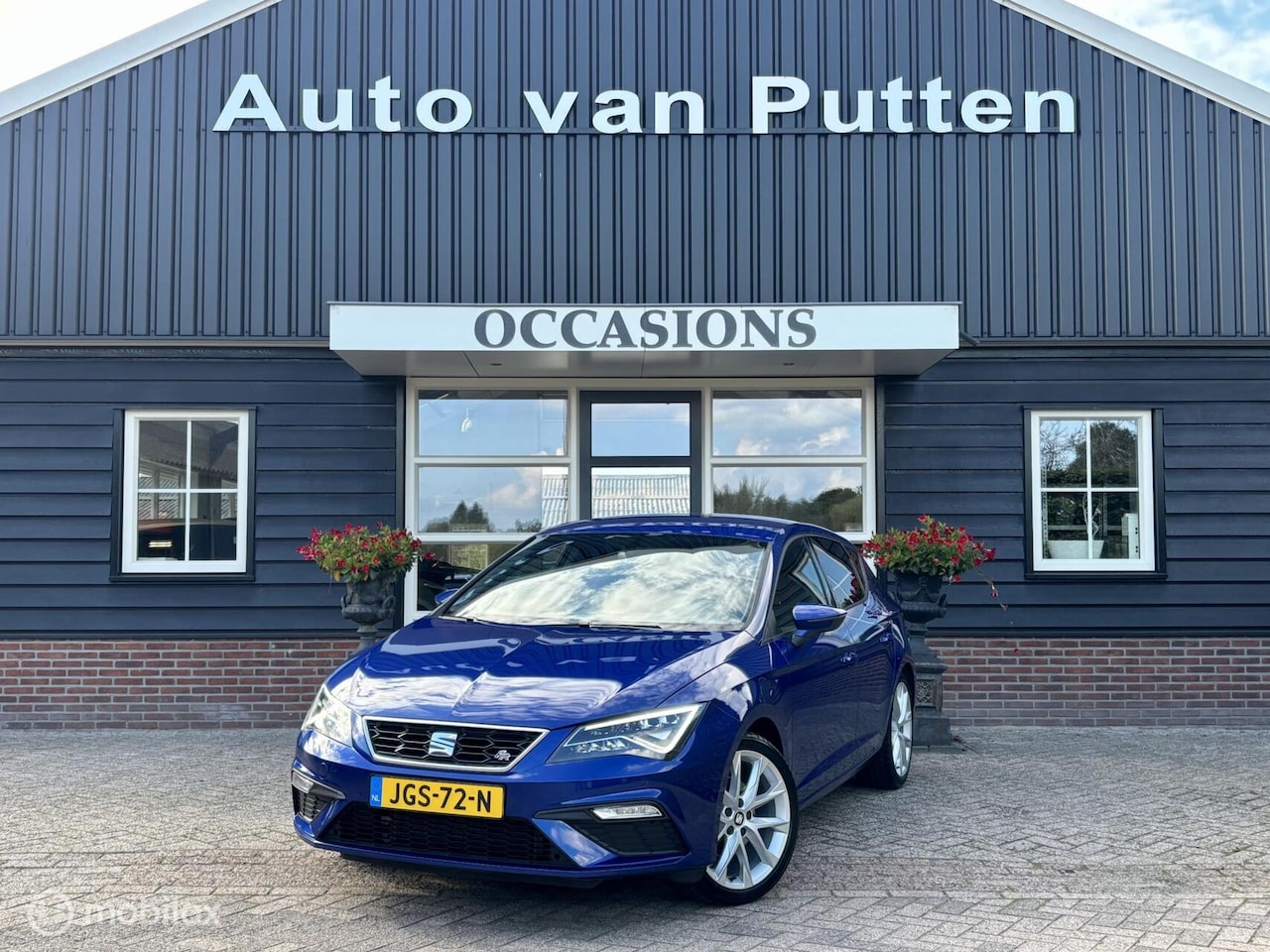 SEAT Leon - 1.5 TSI FR / LED / DSG / Digitaal dashboard / Flippers / Camera / Apple Carplay / Clima / - AutoWereld.nl