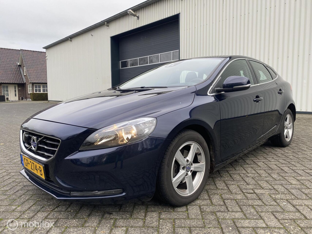Volvo V40 - 2.0 D2 Momentum 2.0 D2 Momentum - AutoWereld.nl
