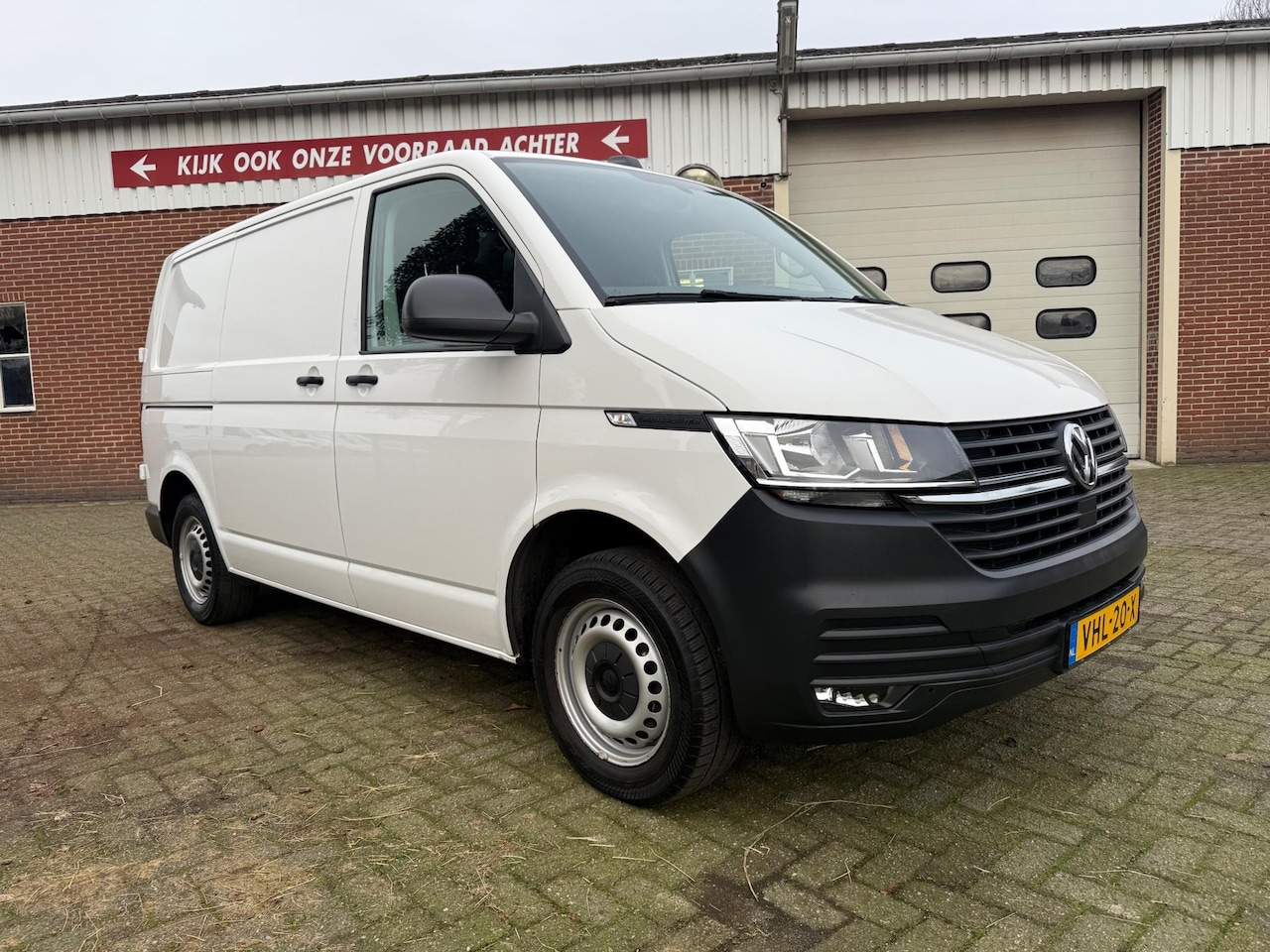 Volkswagen Transporter - 2.0 TDI 150PK airco navi cruise euro 6 automaat - AutoWereld.nl