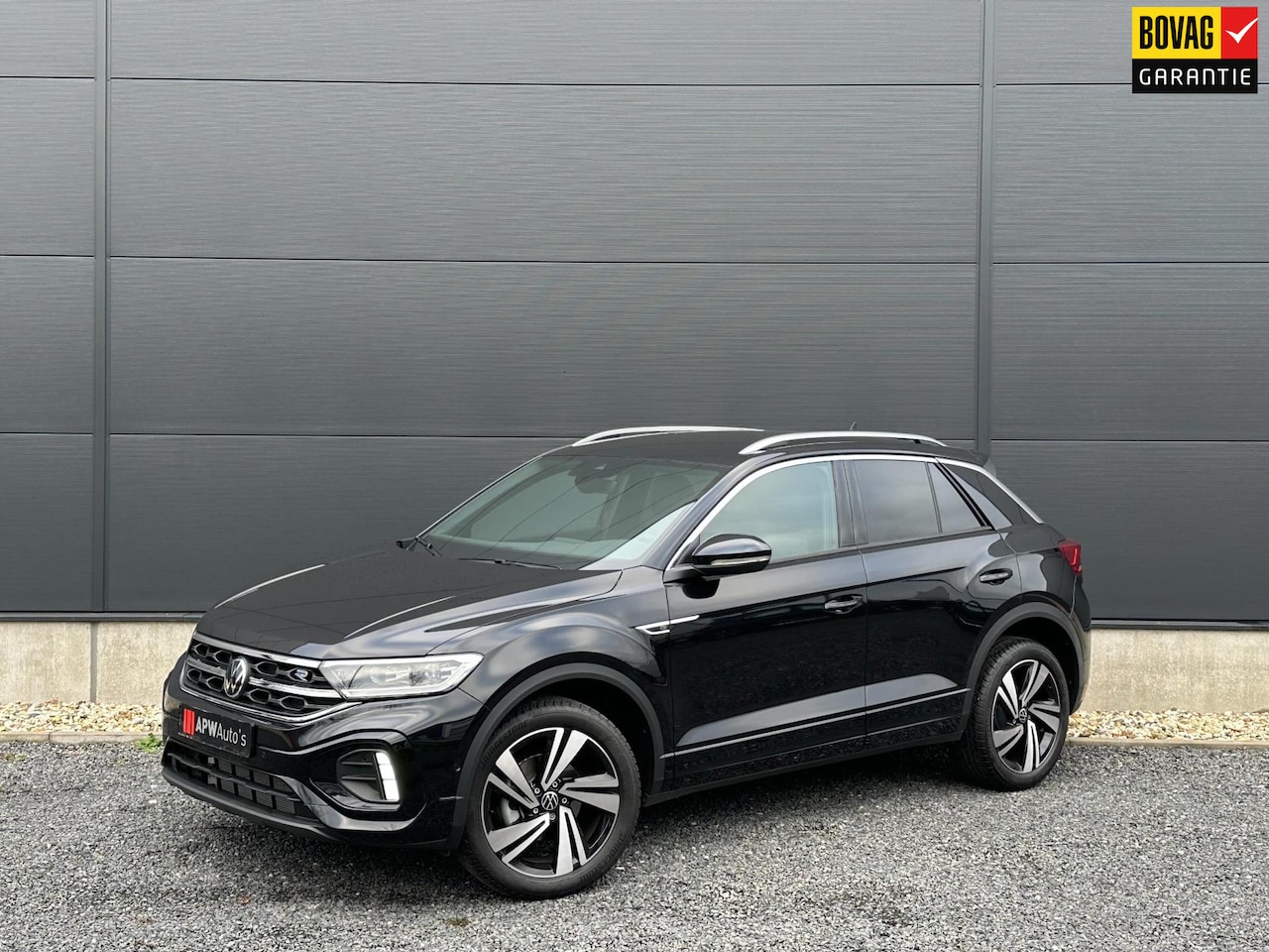 Volkswagen T-Roc - 1.5 TSI R-Line Edition IQ. Light | Apple Carplay | Clima | Camera - AutoWereld.nl