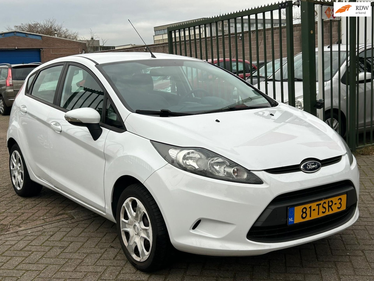 Ford Fiesta - 1.25 Limited 2e eigenaar airco elektrische ramen cv op afs - AutoWereld.nl