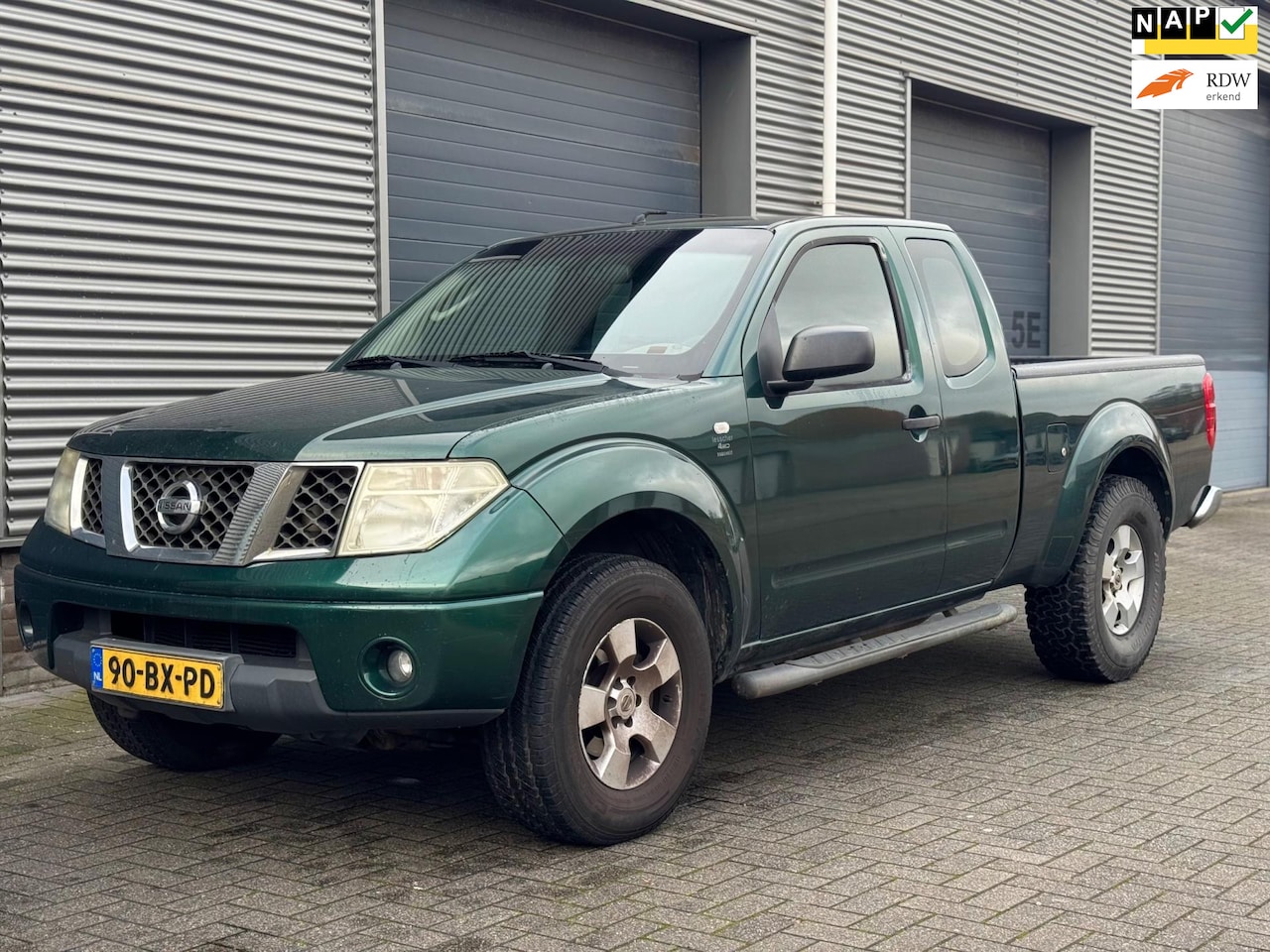 Nissan Navara - 2.5 dCi SE King Cab 2.5 dCi SE King Cab - AutoWereld.nl