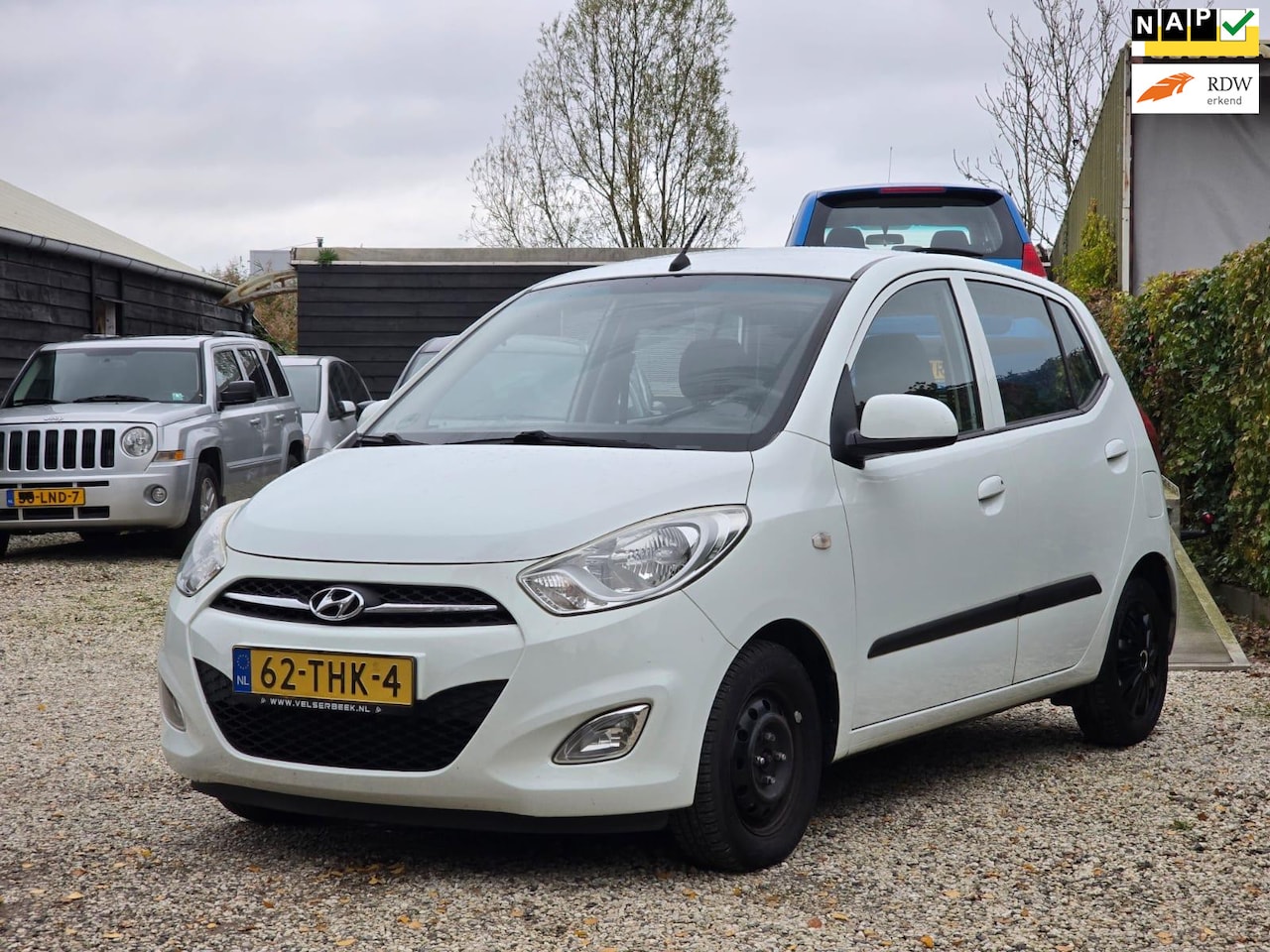 Hyundai i10 - 1.2 Plus Airco/Parkeersensoren - AutoWereld.nl