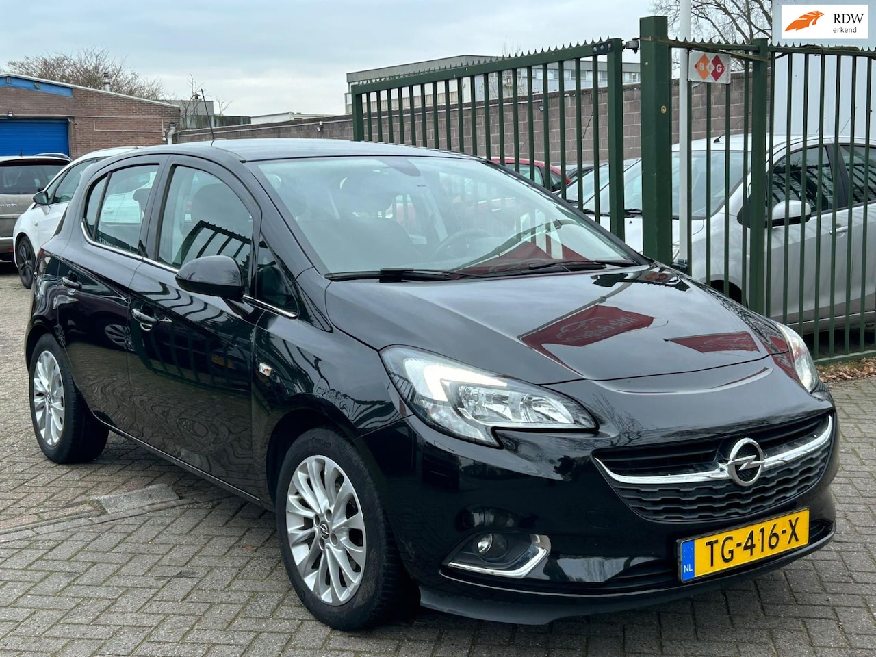 Opel Corsa - 1.0 Turbo Online Edition cruis control parkeer sensor airco elektrische ramen cv op afs - AutoWereld.nl