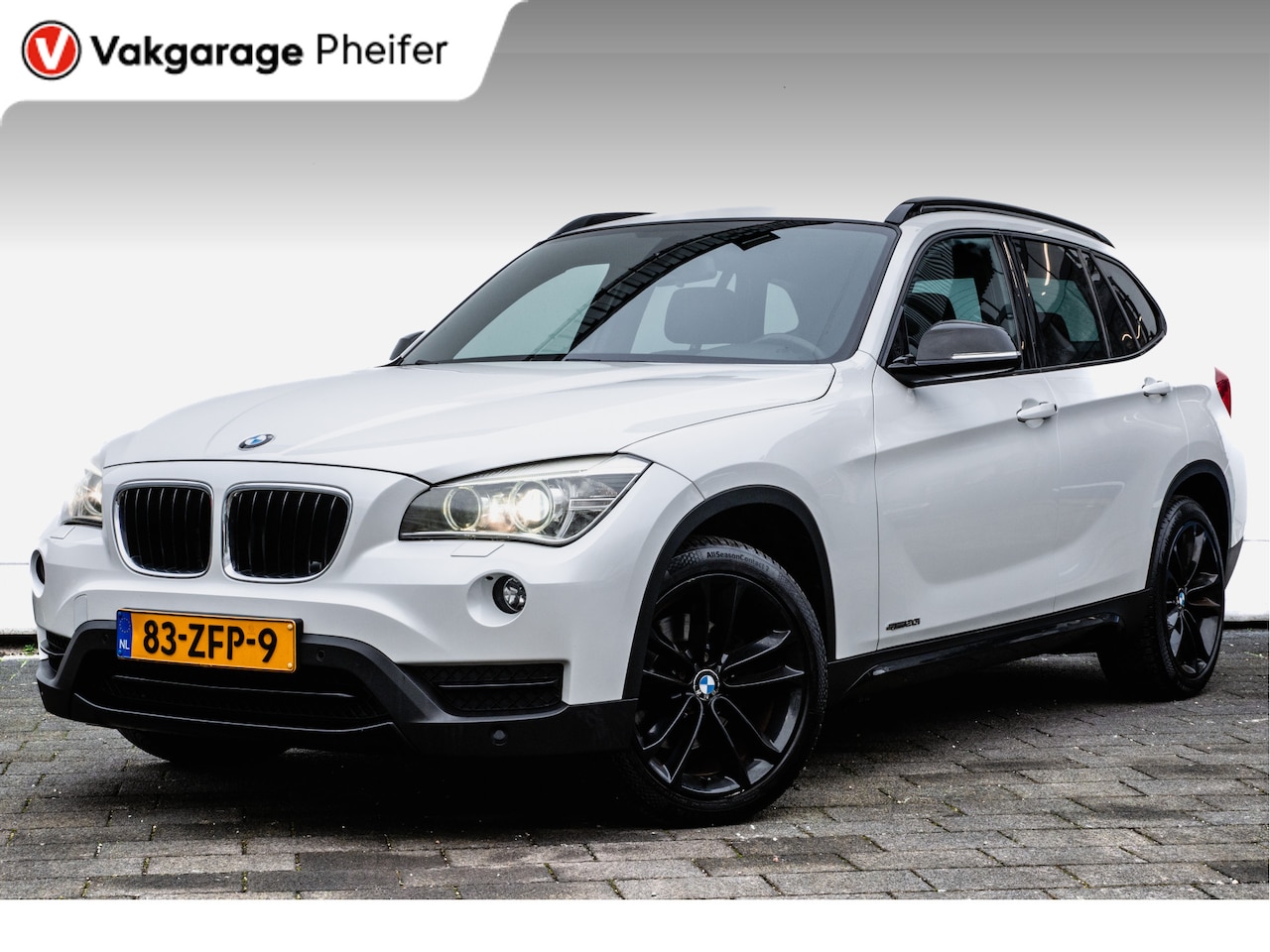 BMW X1 - sDrive20i 184pk Upgrade Edition Trekhaak/ Lederen int./ Stoelverwarming/ Cruise control/ P - AutoWereld.nl