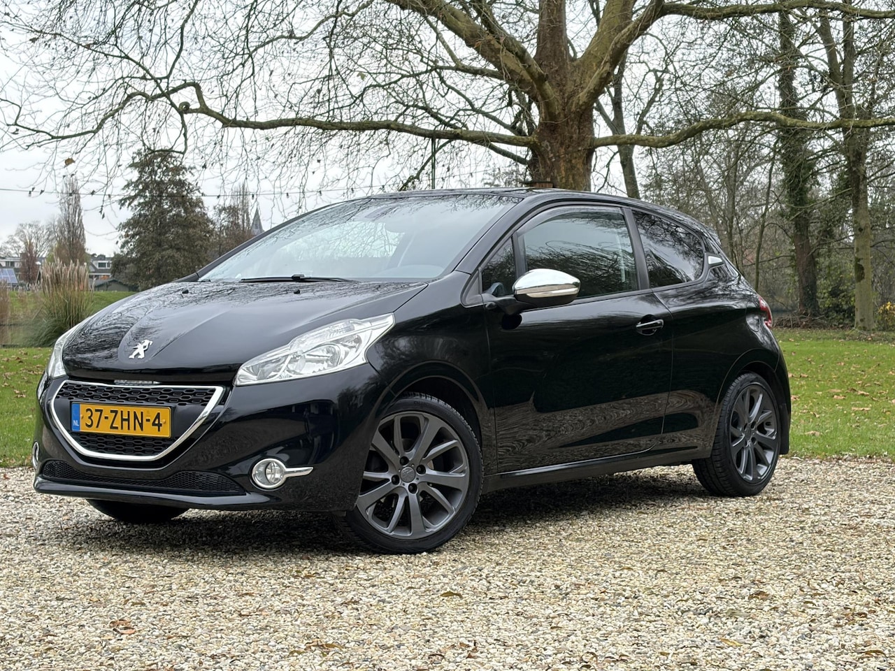 Peugeot 208 - 1.2 VTi Sport, Airco, Navi, PDC - AutoWereld.nl