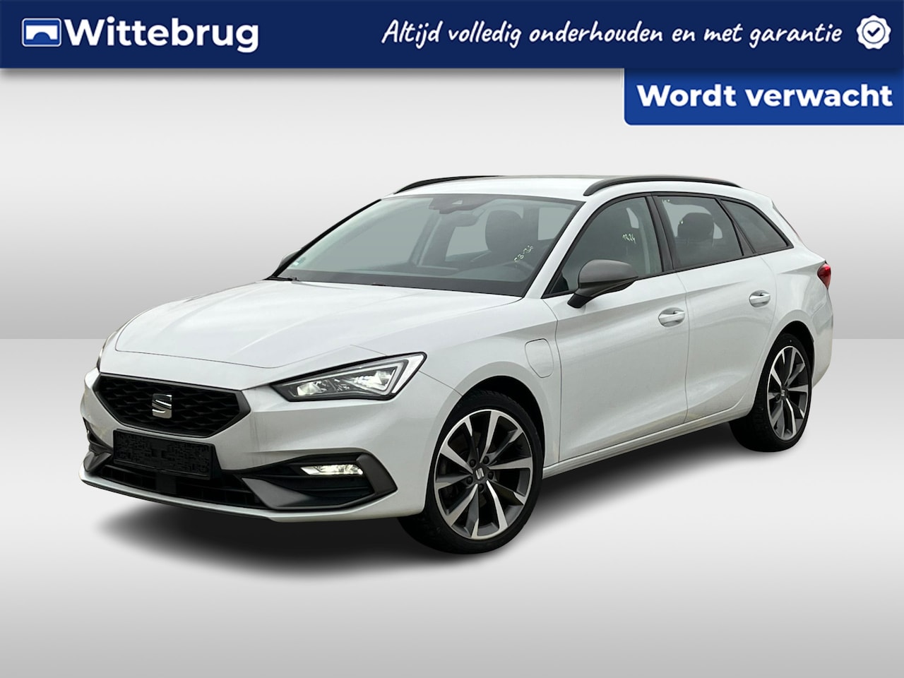 SEAT Leon Sportstourer - 1.4 TSI 204pk eHybrid PHEV FR DSG AUTOMAAT / Navigatie / APP / LM 18 inch / Camera / Park - AutoWereld.nl