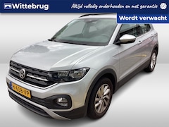 Volkswagen T-Cross - 1.0 TSI Life / Camera / Trekhaak / Climate controle / App connect /
