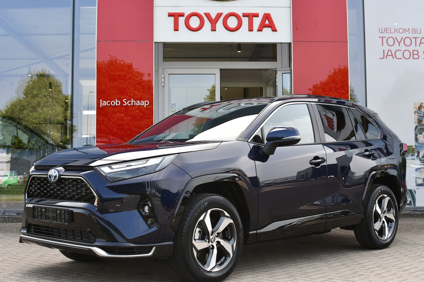 Toyota RAV4 - 2.5 Plug-in Hybrid AWD Dynamic Automaat 306pk | Direct uit voorraad leverbaar | Cloud Navi - AutoWereld.nl