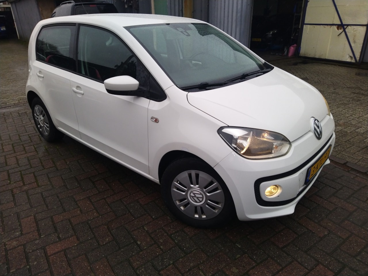 Volkswagen Up! - 1.0 high up! BlueM. - AutoWereld.nl