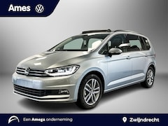 Volkswagen Touran - 1.5 150pk TSI Highline 7p Panoramaschuif-kanteldak | Navigatie 'Discover Media' | Koplampv