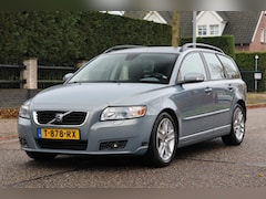 Volvo V50 - 2.4i Edition II | AUTOMAAT | CLIMA | CRUISE | XENON | TREKHAAK | MOOIE GOED ONDERHOUDEN AU