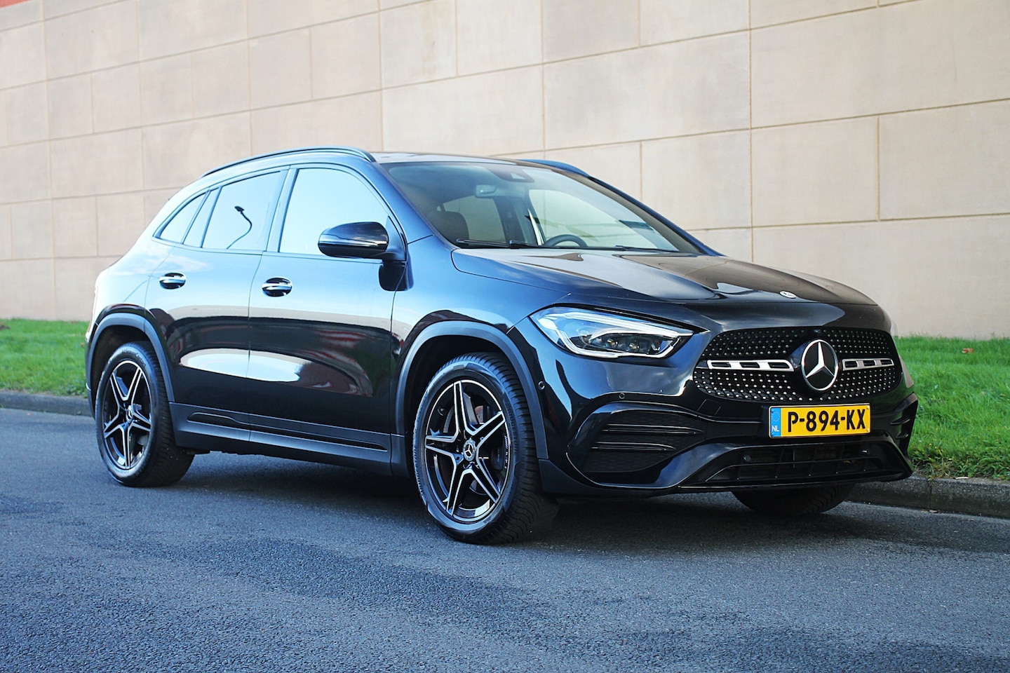 Mercedes-Benz GLA-Klasse - 180 Business Solution AMG BTW auto - AutoWereld.nl
