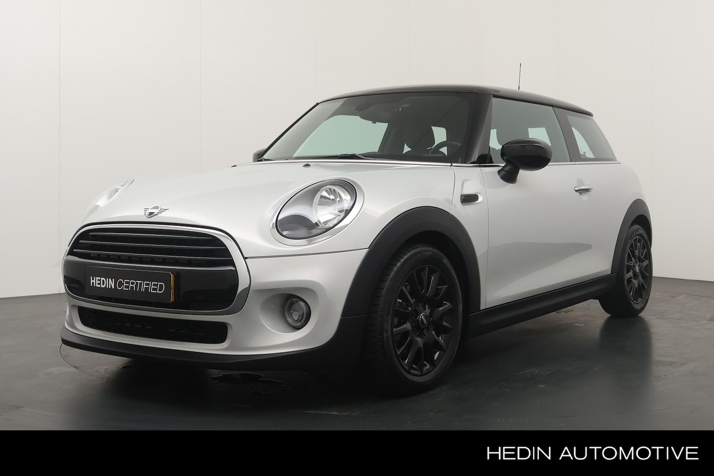 MINI Cooper - Mini 1.5 136pk Pepper Automaat | Navigatie | Cruise Control | Airco | Centrale Vergrendeli - AutoWereld.nl