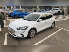 Ford Focus - 1.0 EcoBoost Titanium Business 125pk | Achteruitcamera | Adapt-Cruise Control