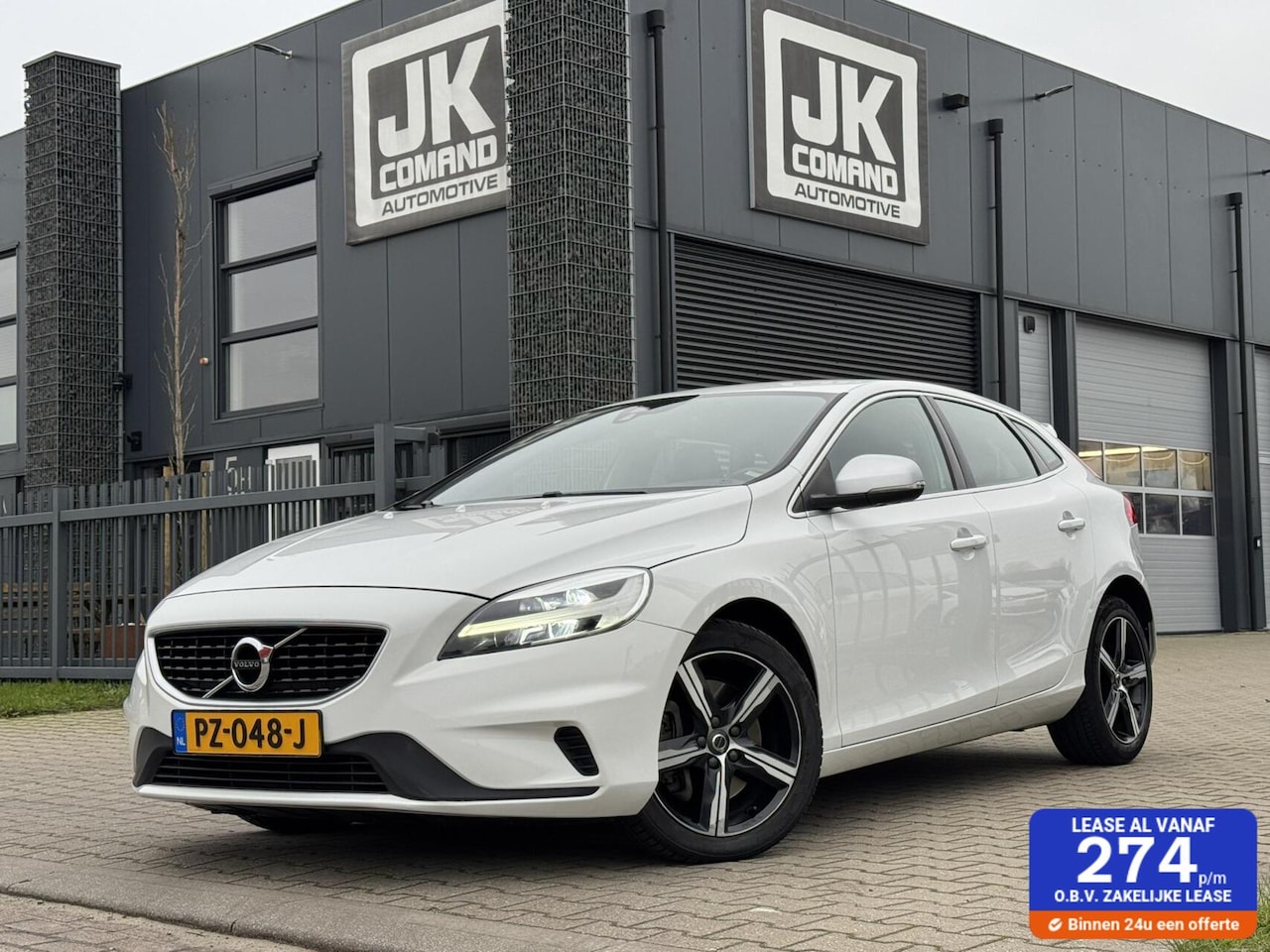 Volvo V40 - 2.0 T4 Business Sport | R-Design | NAP | Trekhaak | Stoelverwarming - AutoWereld.nl