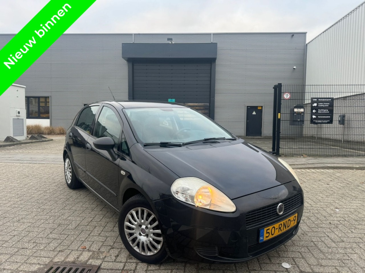Fiat Grande Punto - 1.3 M-Jet Actual 1.3 M-Jet Actual - AutoWereld.nl